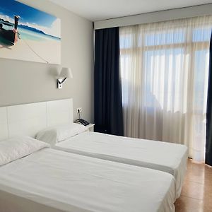 Twin Room Partial Sea View